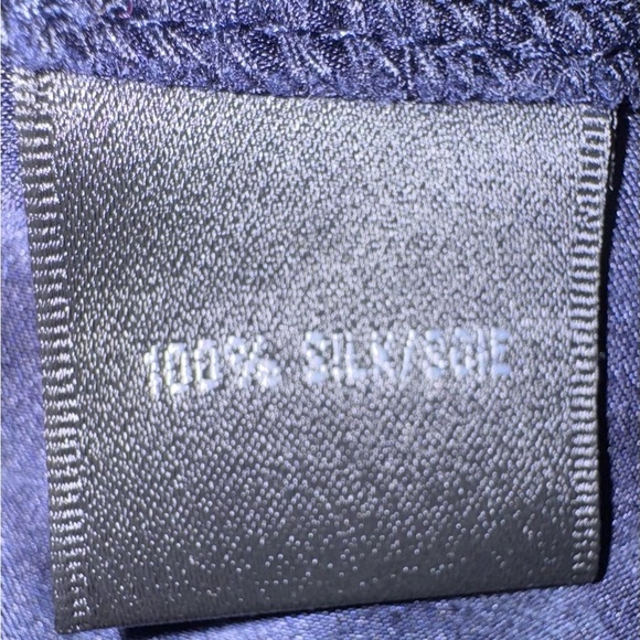 Lafayette 148 New York silk button down shirt. Size 8. VGUC - Picture 7 of 9